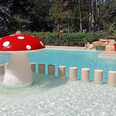 Camping Parc Saint Sauvayre Vagnas Esterno foto