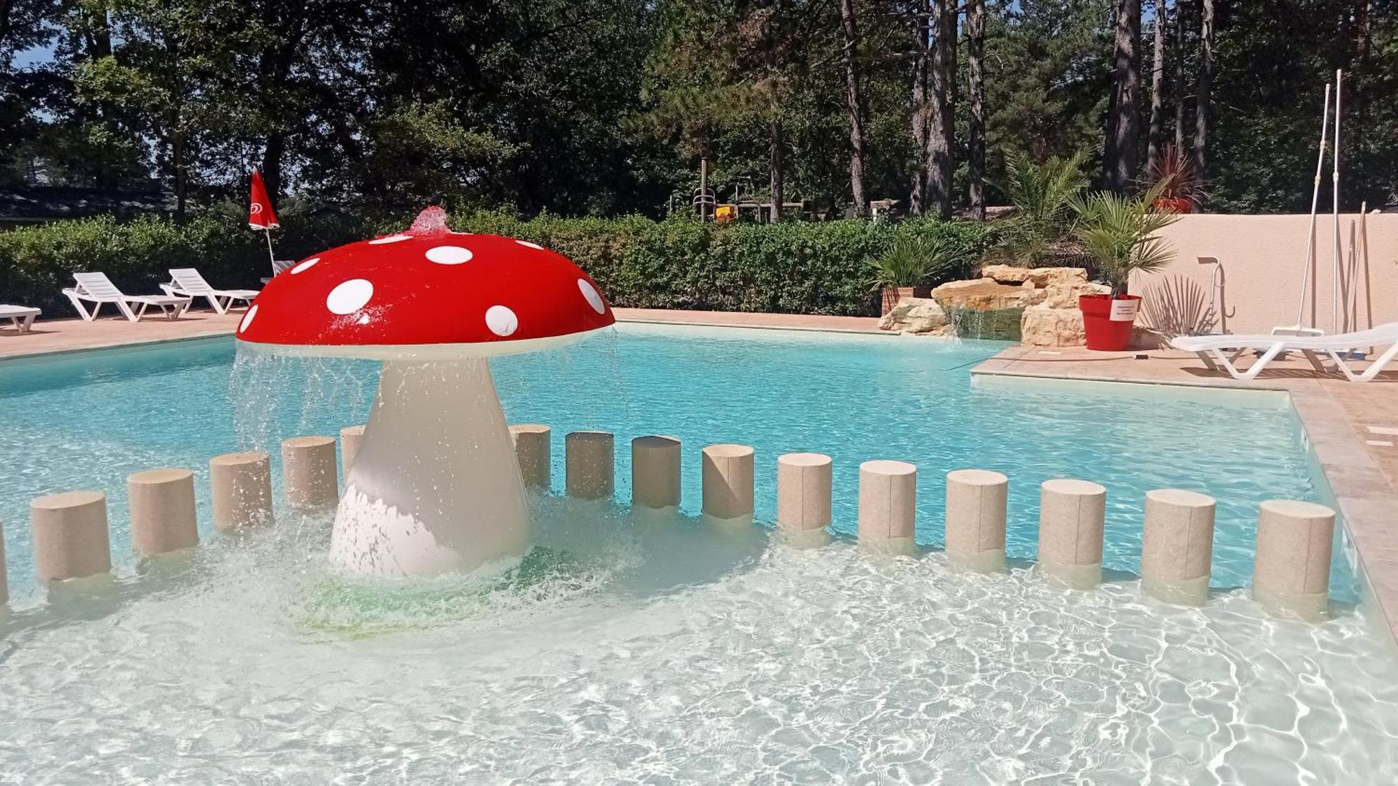 Camping Parc Saint Sauvayre Vagnas Esterno foto